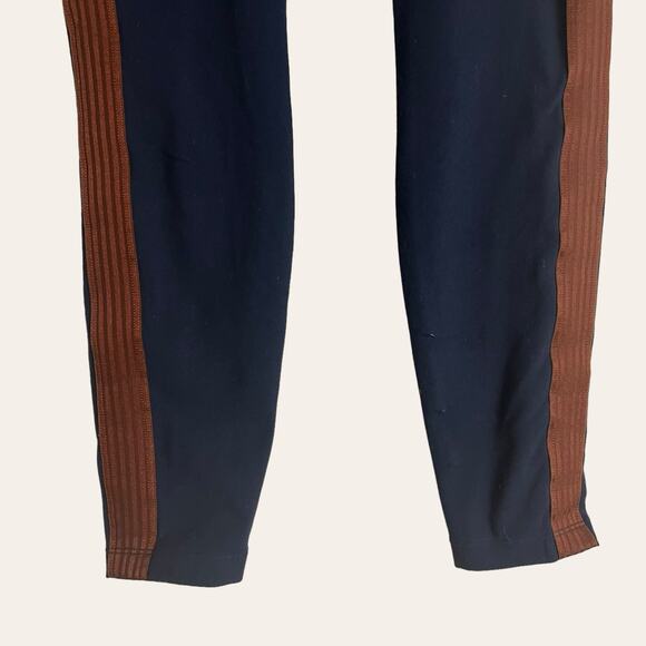Athleta Track Tux Navy Blue Side Stripe Leggings Size Medium - Picture 5 of 9